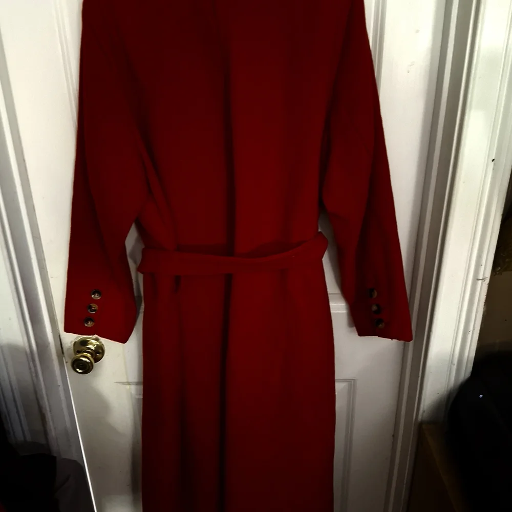 JustFab Vibrant Red Coat - Picture 6 of 7